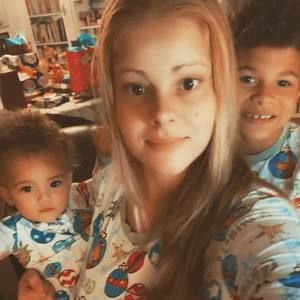 Meet your Posher, Solay